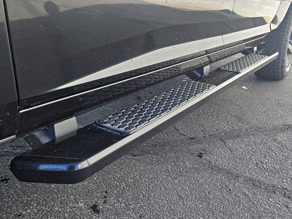 2016 RAM 1500 Sport + Heated Front Seats + Heated Steering Wheel