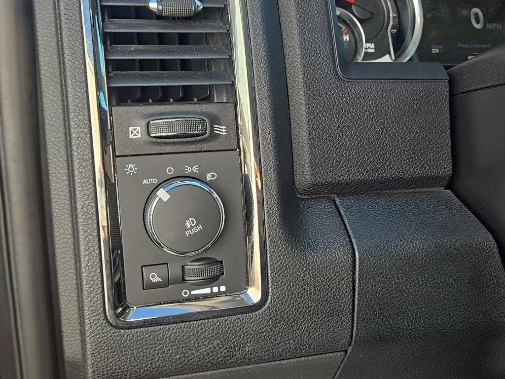 2016 RAM 1500 Sport + Heated Front Seats + Heated Steering Wheel