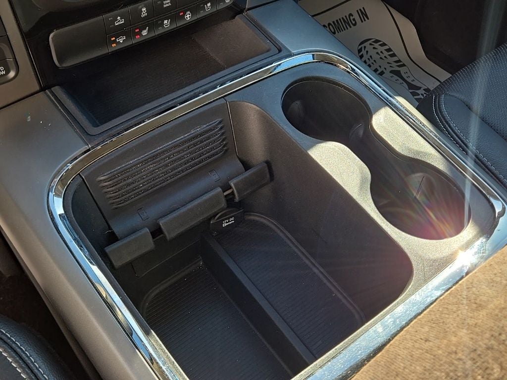 2016 RAM 1500 Sport + Heated Front Seats + Heated Steering Wheel