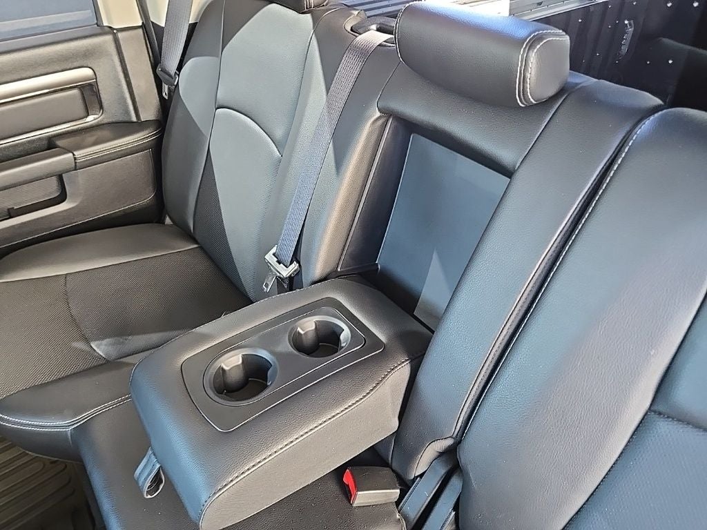 2016 RAM 1500 Sport + Heated Front Seats + Heated Steering Wheel