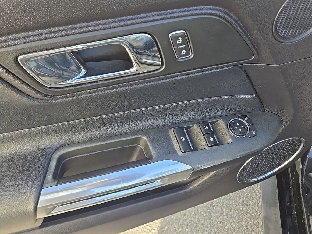 2017 Ford Mustang EcoBoost Premium + Heated & Cooled Front Seats