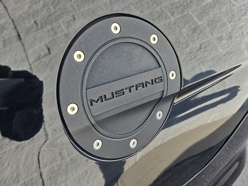 2017 Ford Mustang EcoBoost Premium + Heated & Cooled Front Seats