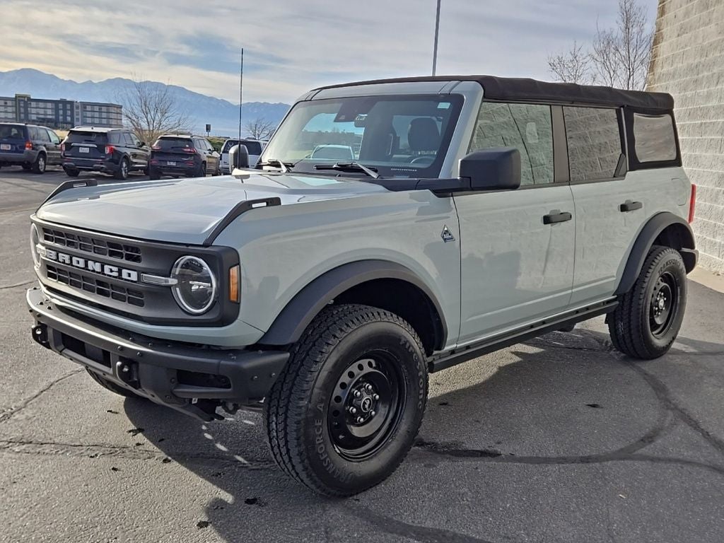 2021 Ford Bronco Black Diamond + Towing Capability Group