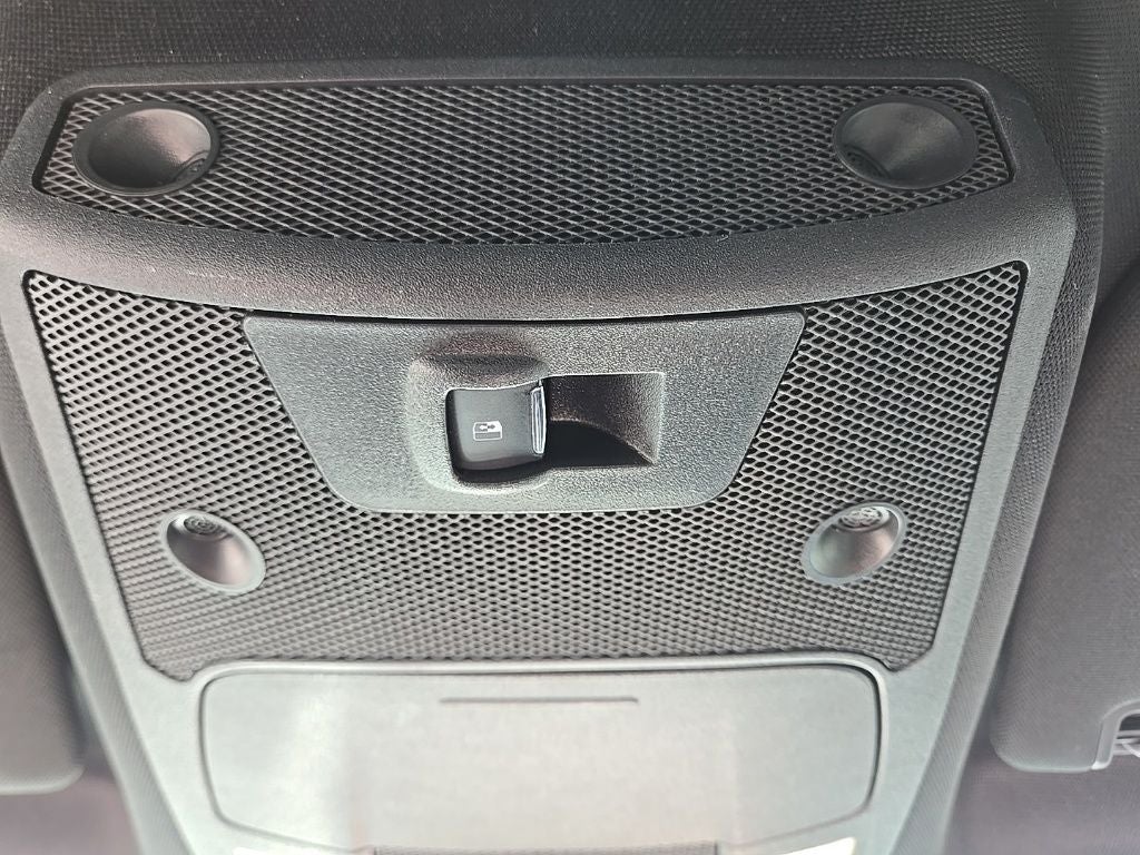 2015 Ford F-150 Lariat + Max Trailer Tow Package + FX4 Off-Road Package