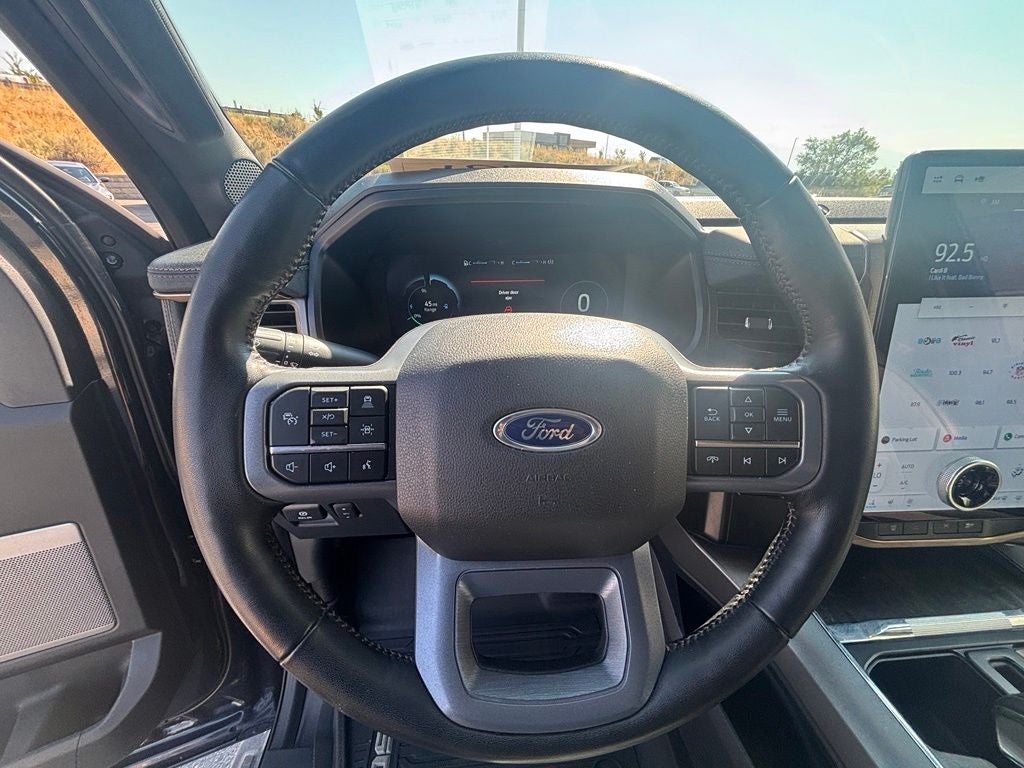 2023 Ford F-150 Lightning Lariat