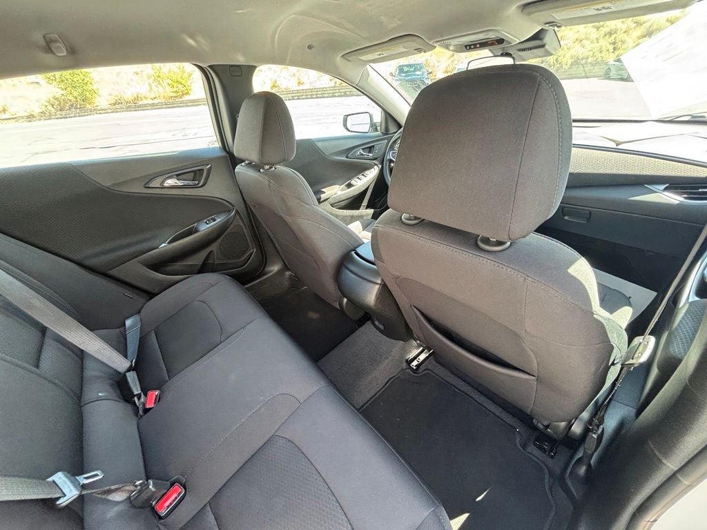 2025 Chevrolet Malibu LS 1LS