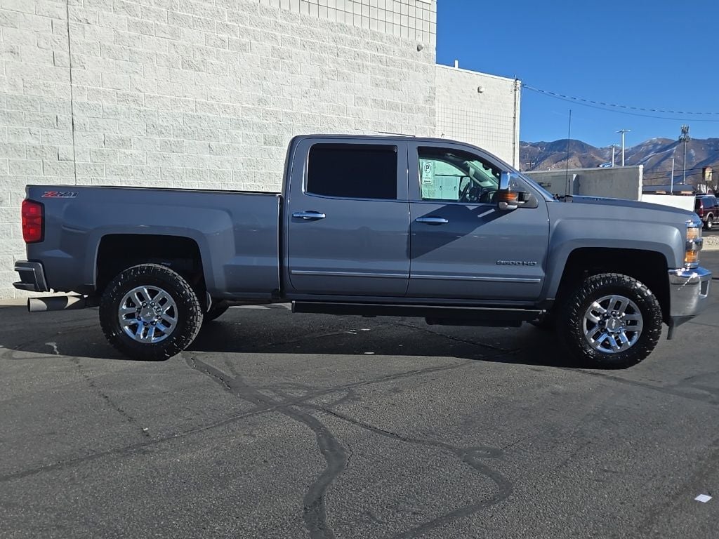 2015 Chevrolet Silverado 3500HD LTZ + Heated & Cooled Front Seats