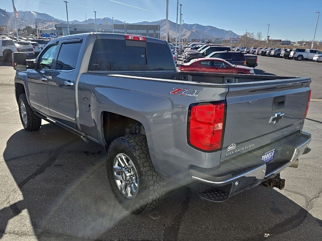 2015 Chevrolet Silverado 3500HD LTZ + Heated & Cooled Front Seats