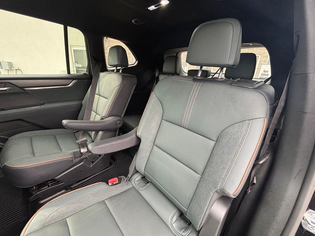 2024 GMC Acadia AT4