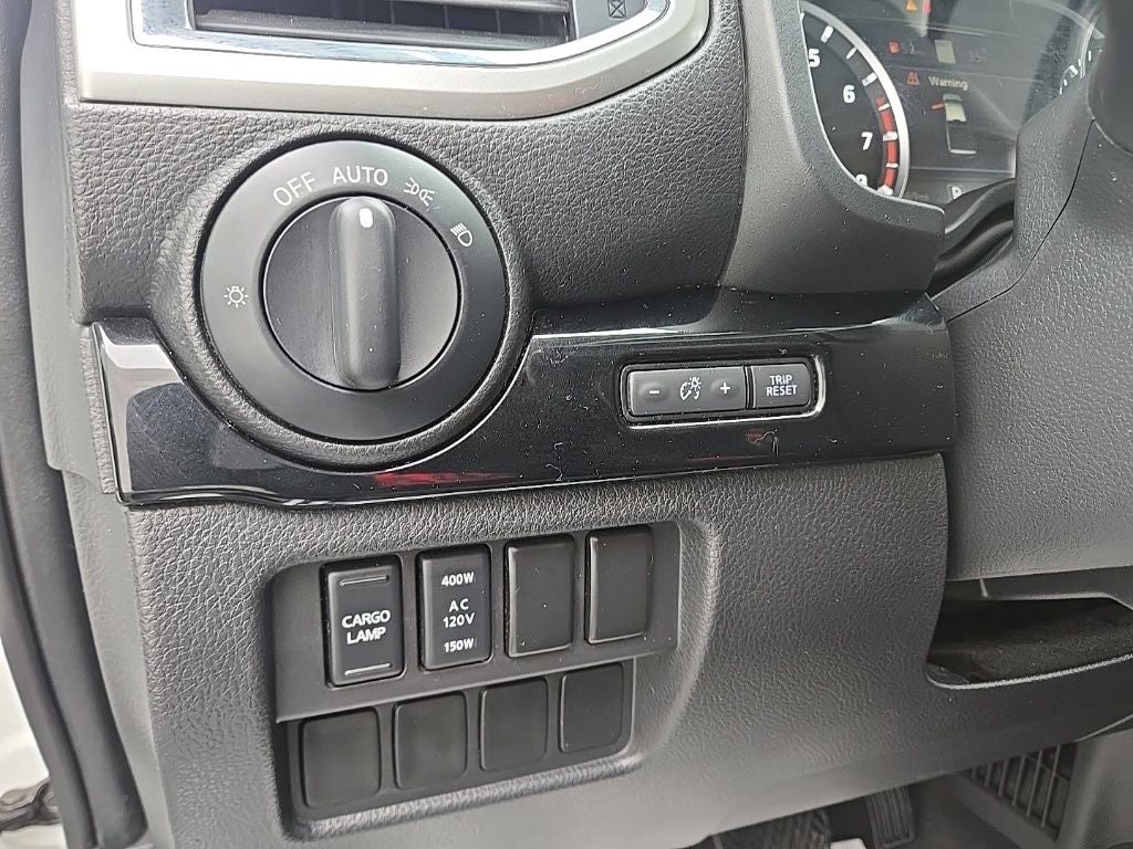 2021 Nissan Titan SV