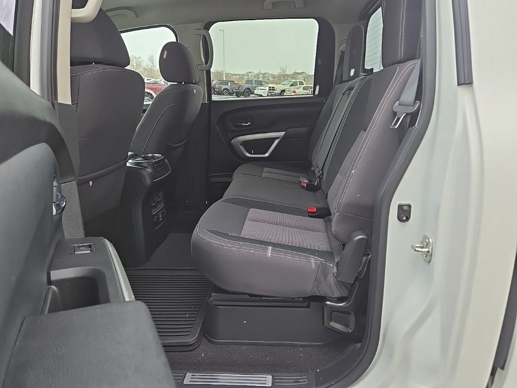 2021 Nissan Titan SV