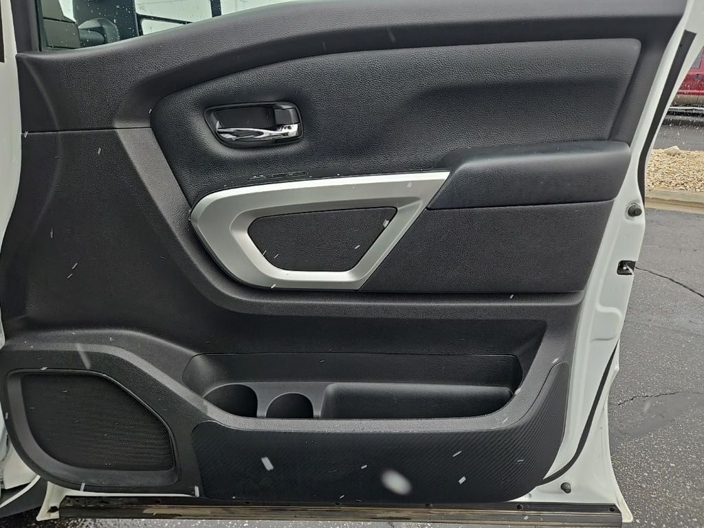 2021 Nissan Titan SV