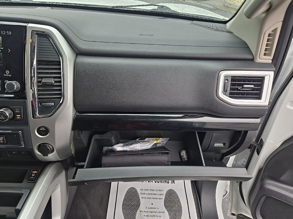 2021 Nissan Titan SV