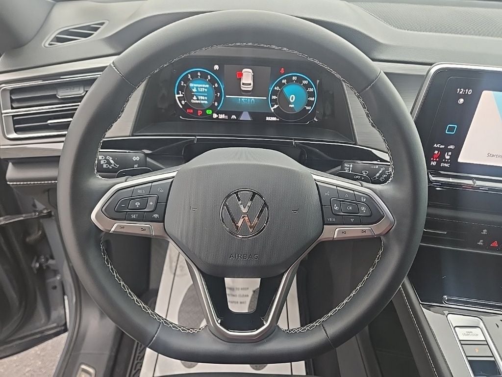 2024 Volkswagen Atlas Cross Sport 2.0T SE w/Technology