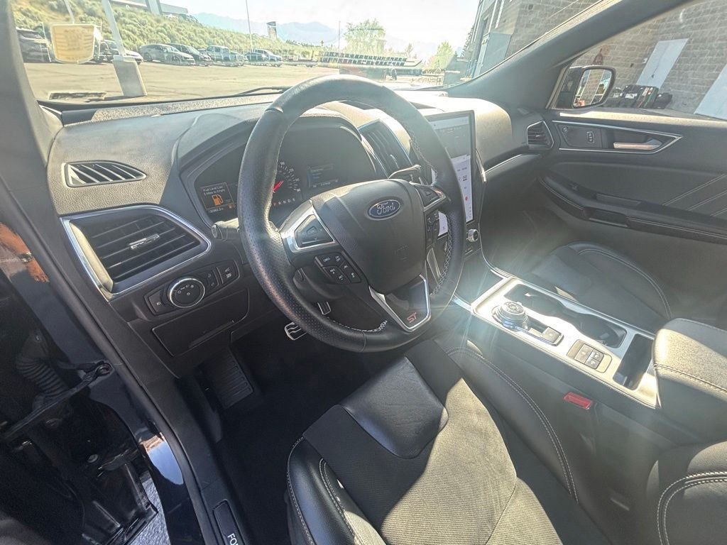 2022 Ford Edge ST