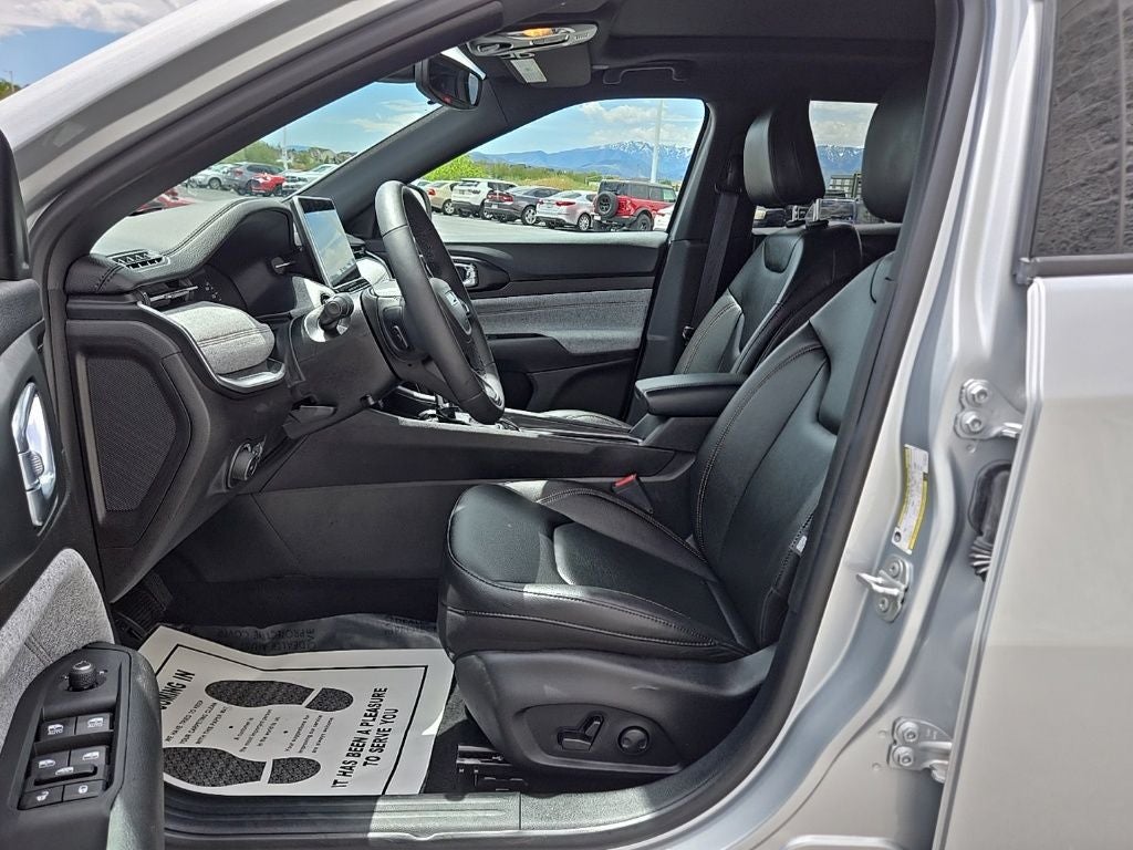 2024 Jeep Compass Latitude Lux