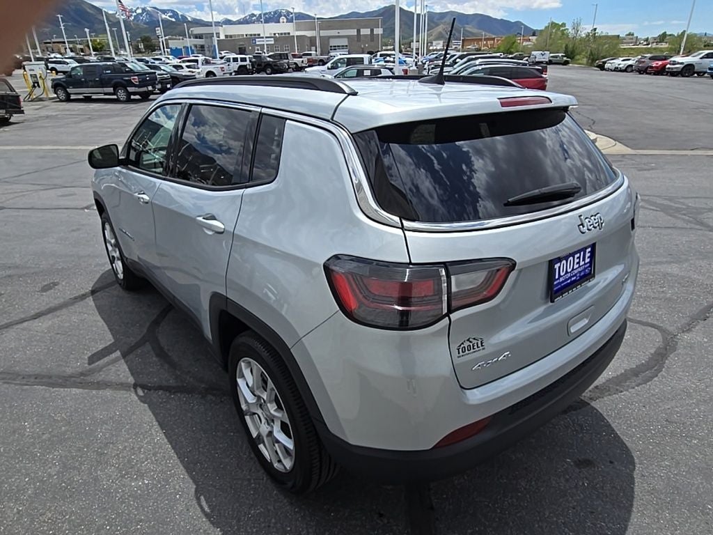 2024 Jeep Compass Latitude Lux