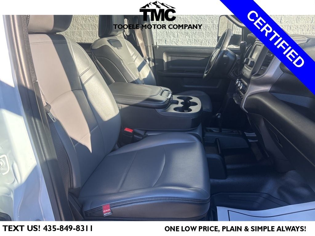 2022 RAM 3500 Tradesman + Keyless Entry + Push-Button Start