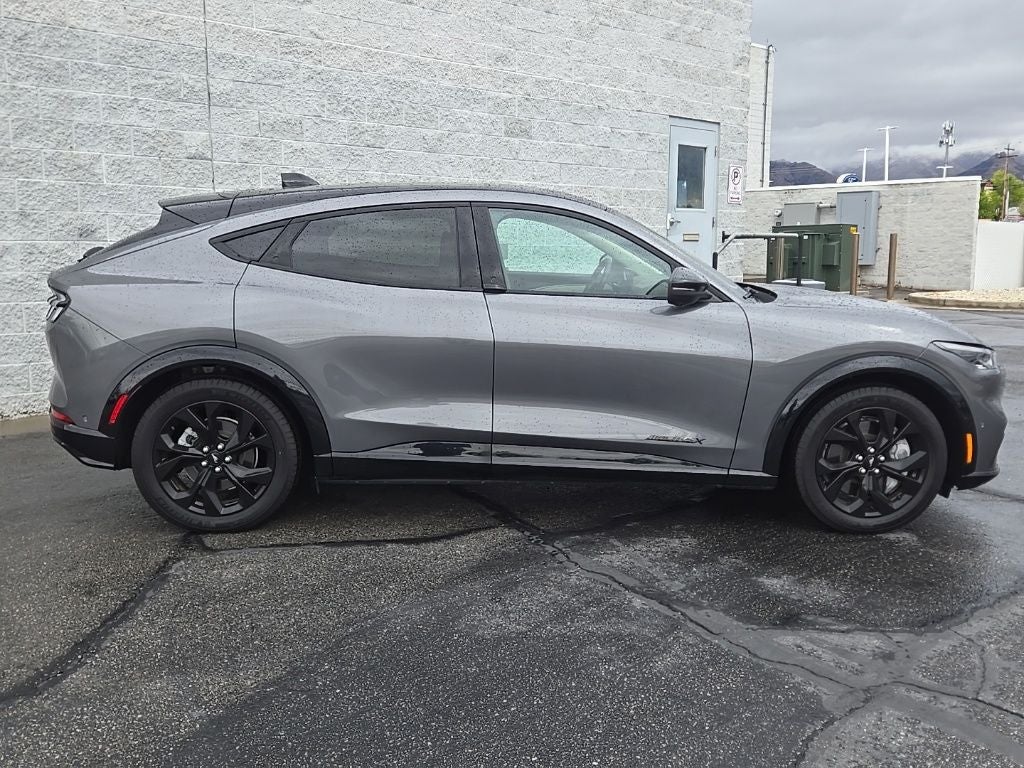 2023 Ford Mustang Mach-E Premium Extended Range