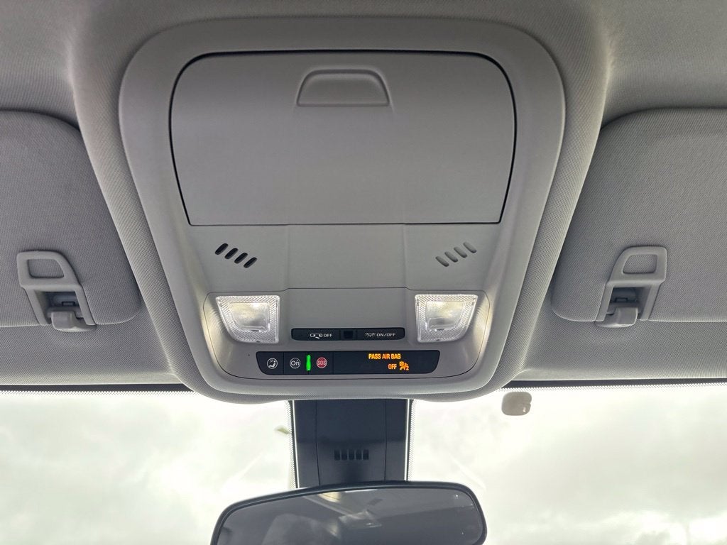 2024 Chevrolet Equinox LT - Photo 17