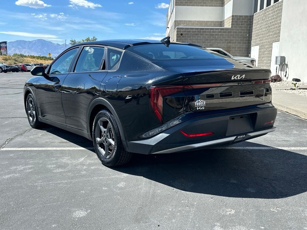2025 Kia K4 LXS