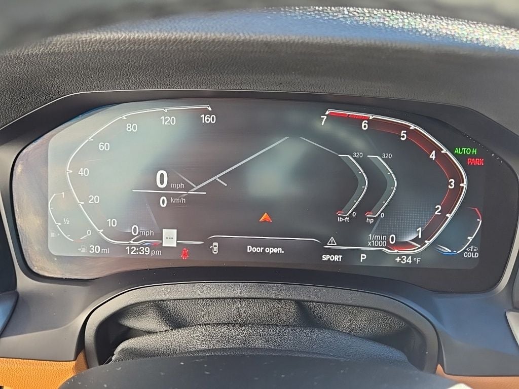 2022 BMW 3 Series 330i xDrive + M Sport Package (337)