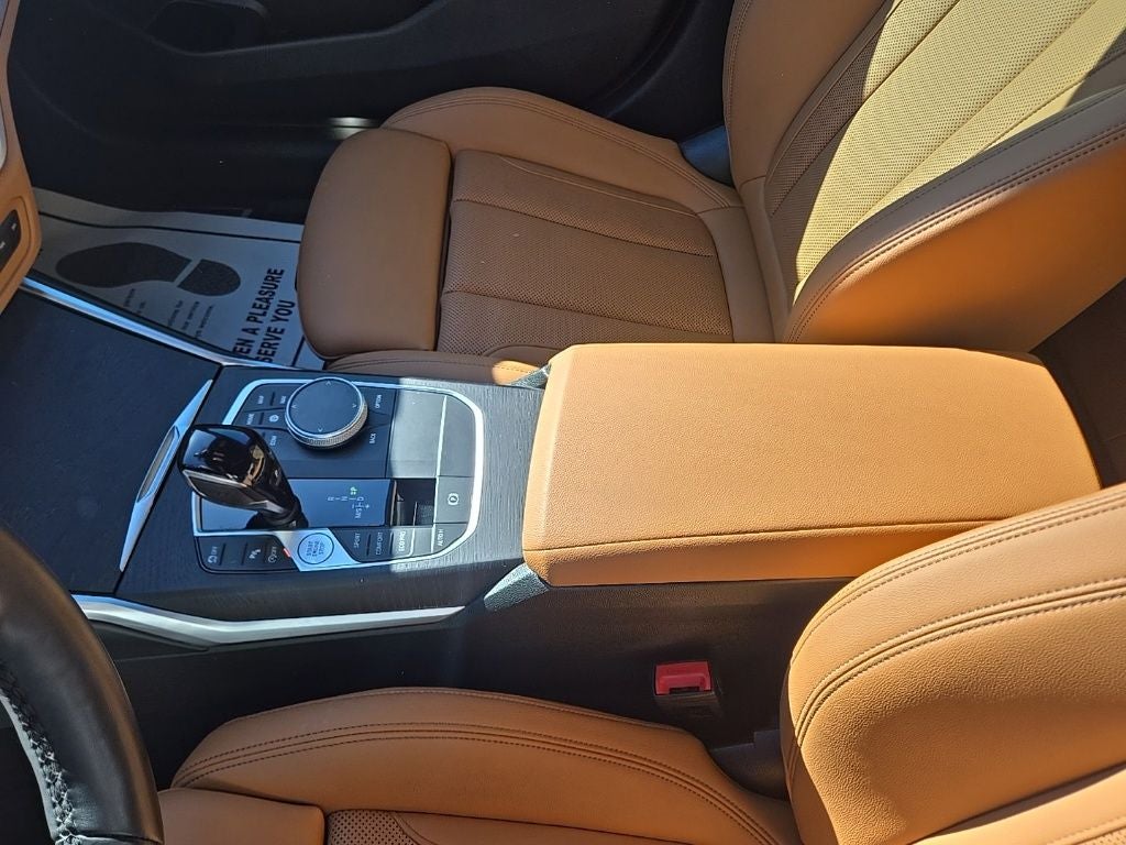 2022 BMW 3 Series 330i xDrive + M Sport Package (337)