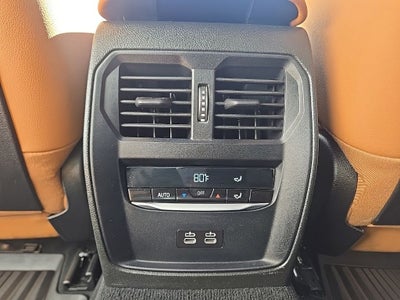 2022 BMW 3 Series 330i xDrive + M Sport Package (337)