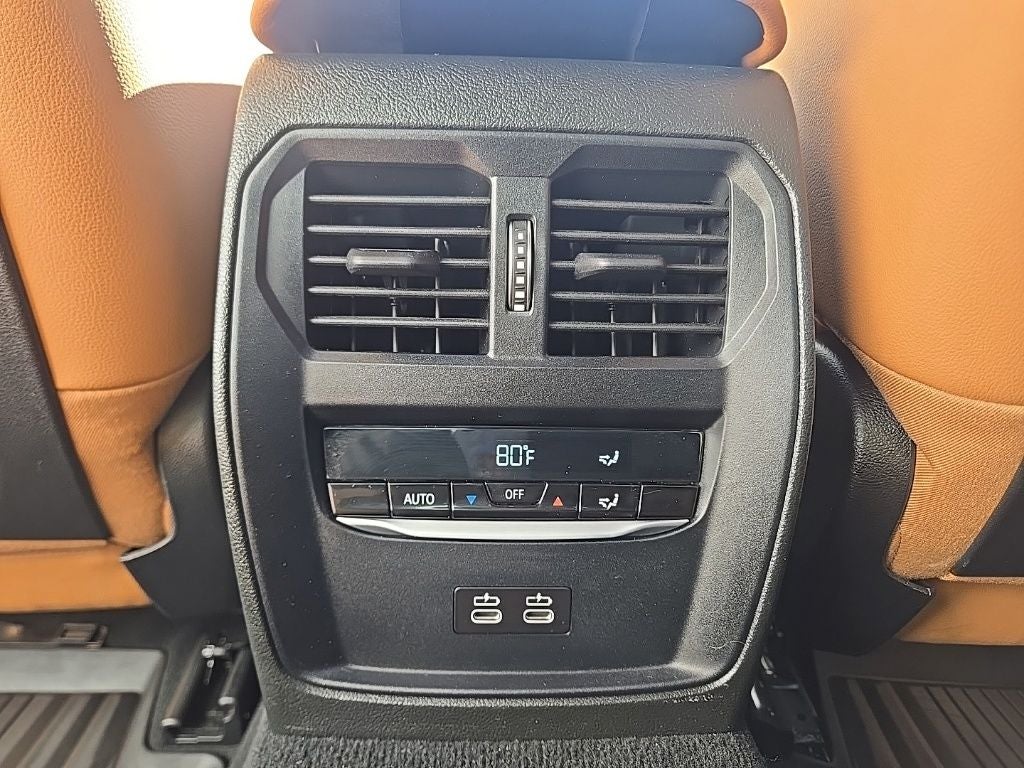 2022 BMW 3 Series 330i xDrive + M Sport Package (337)