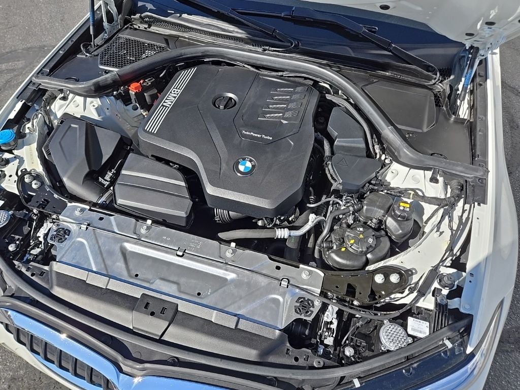 2022 BMW 3 Series 330i xDrive + M Sport Package (337)