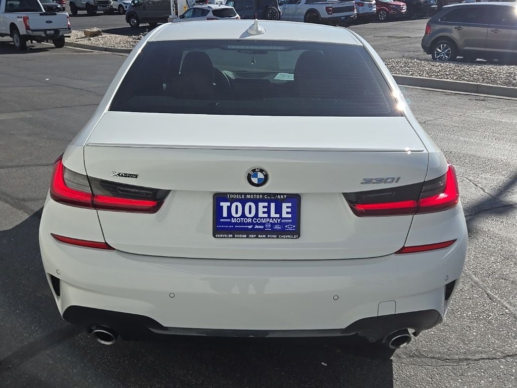 2022 BMW 3 Series 330i xDrive + M Sport Package (337)