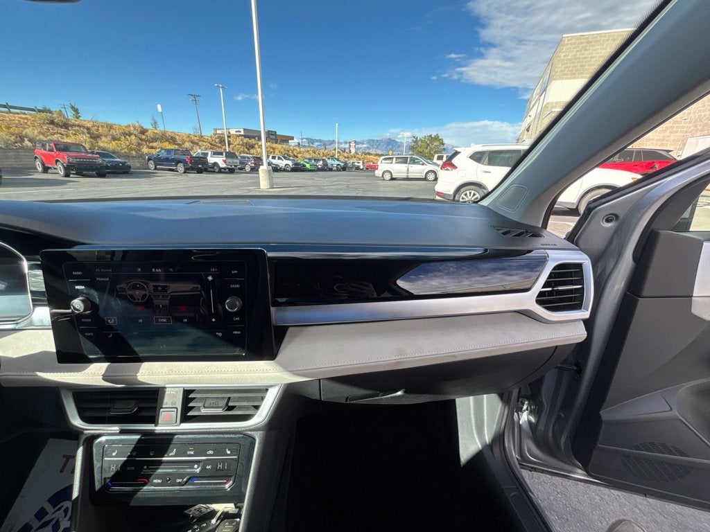 2025 Volkswagen Taos 1.5T SE