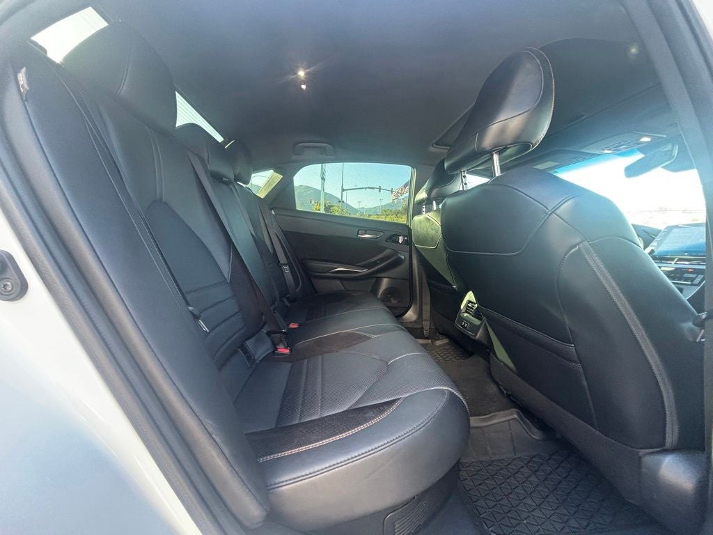 2019 Toyota Avalon Hybrid XSE