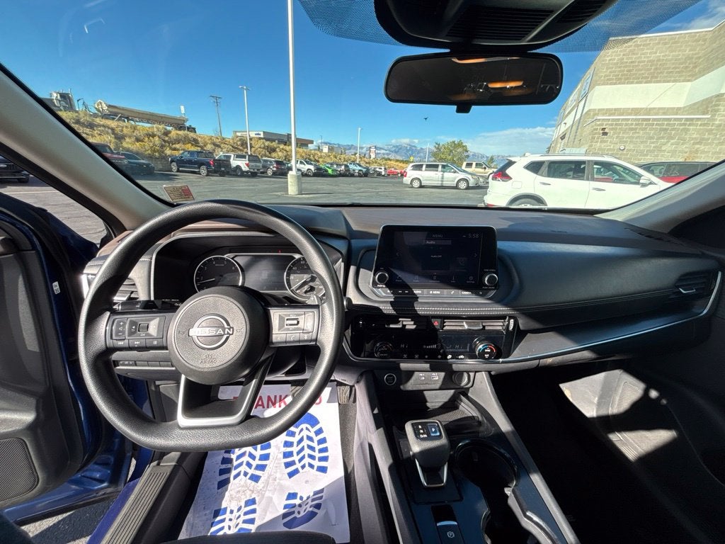 2022 Nissan Rogue SV