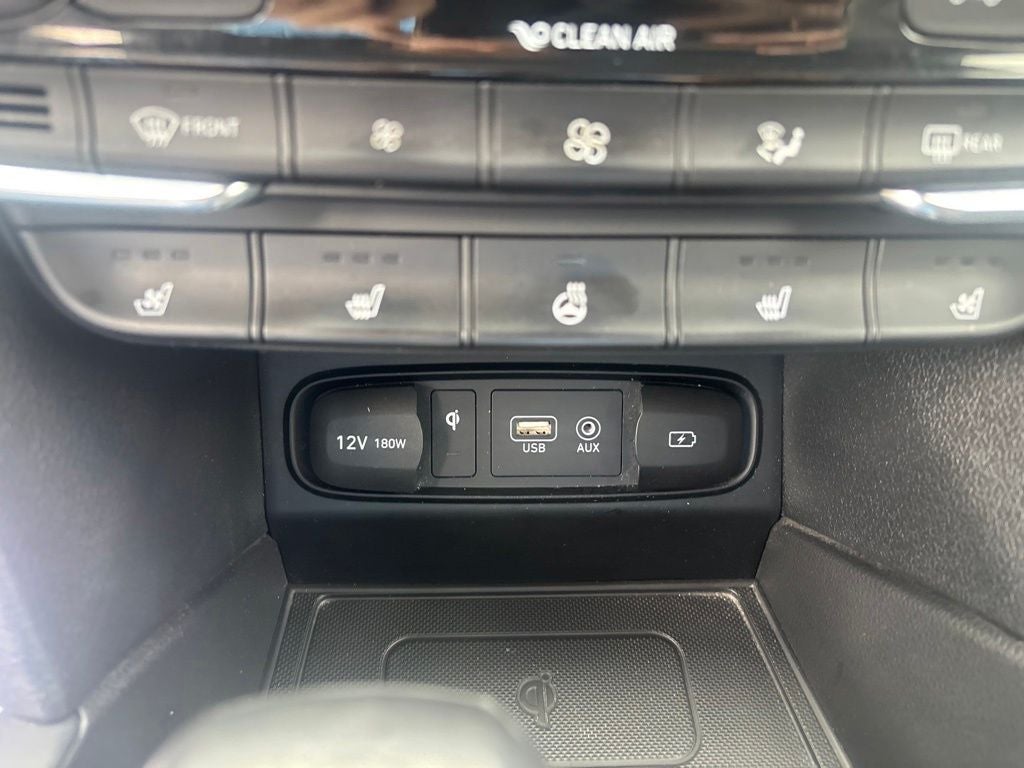 2020 Hyundai Santa Fe Limited - Photo 23