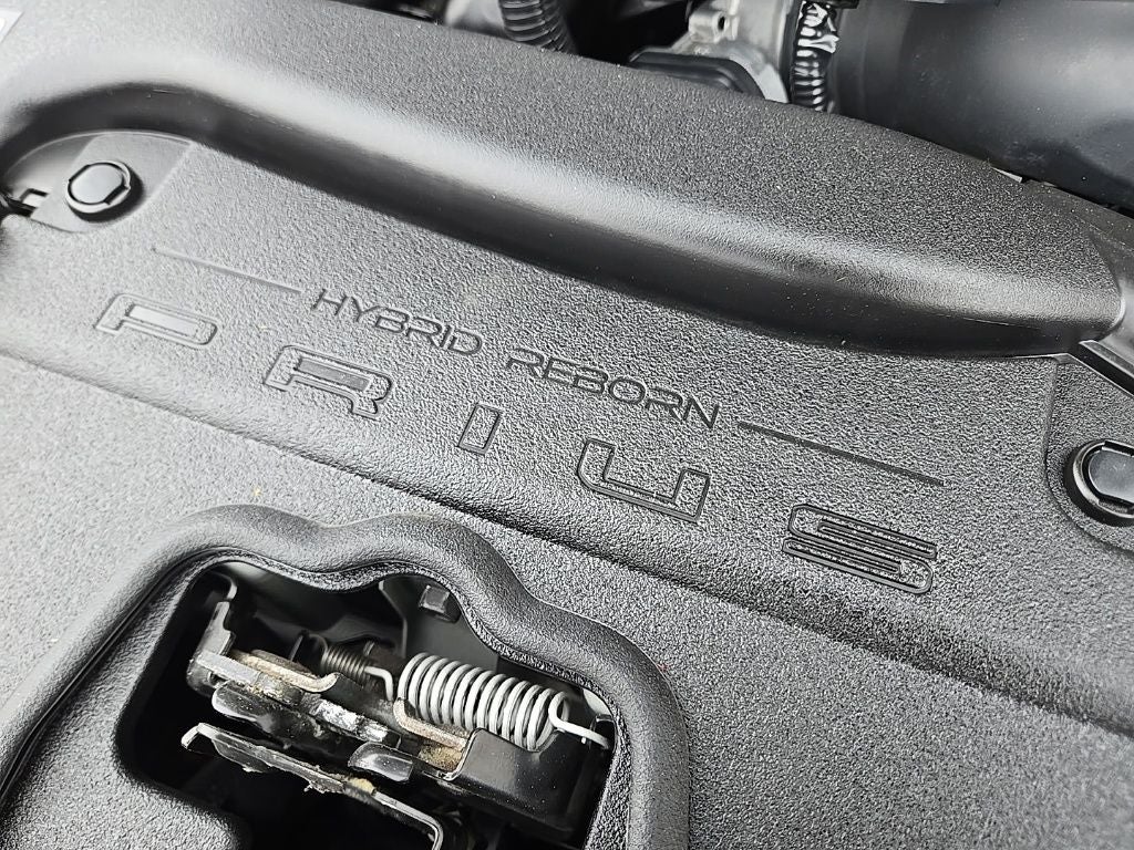 2024 Toyota Prius LE AWD