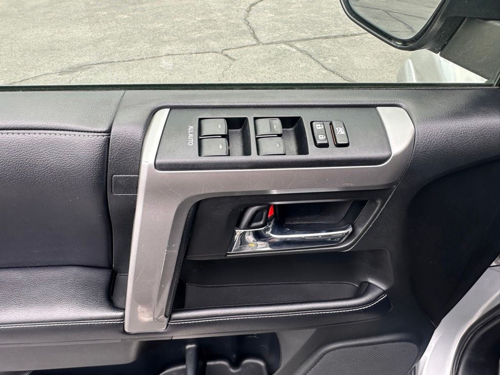 2019 Toyota 4Runner SR5 Third Row Seat