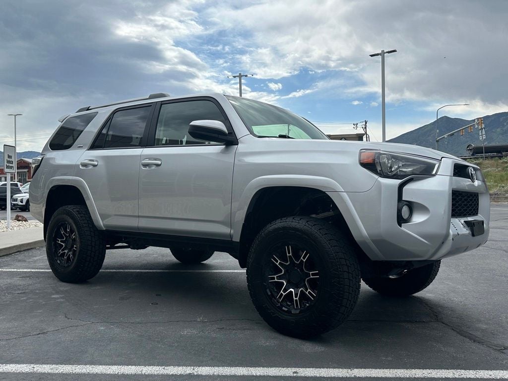 2019 Toyota 4Runner SR5 Third Row Seat
