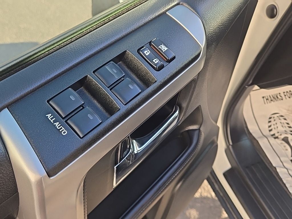 2022 Toyota 4Runner SR5 w/ Third Row Seat