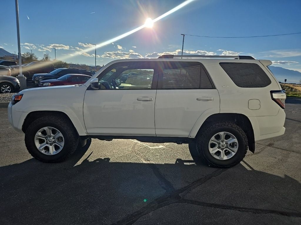 2022 Toyota 4Runner SR5 w/ Third Row Seat