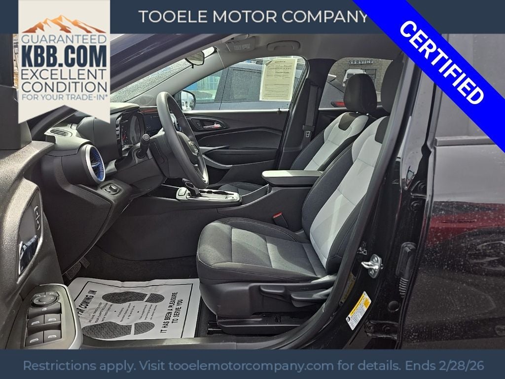 2025 Chevrolet Trax LS + Lane Keep Assist w\ Lane Departure Warning