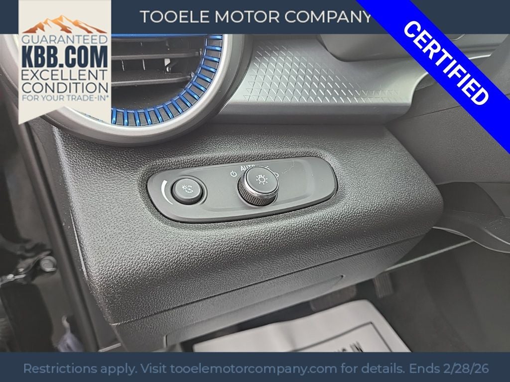 2025 Chevrolet Trax LS + Lane Keep Assist w\ Lane Departure Warning