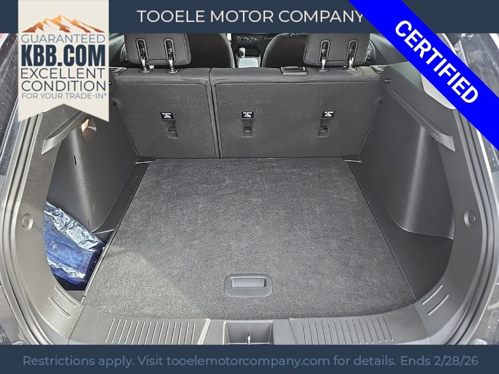 2025 Chevrolet Trax LS + Lane Keep Assist w\ Lane Departure Warning