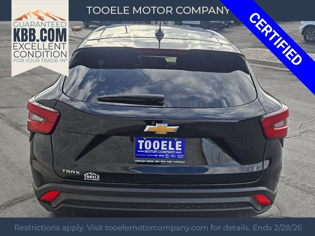 2025 Chevrolet Trax LS + Lane Keep Assist w\ Lane Departure Warning