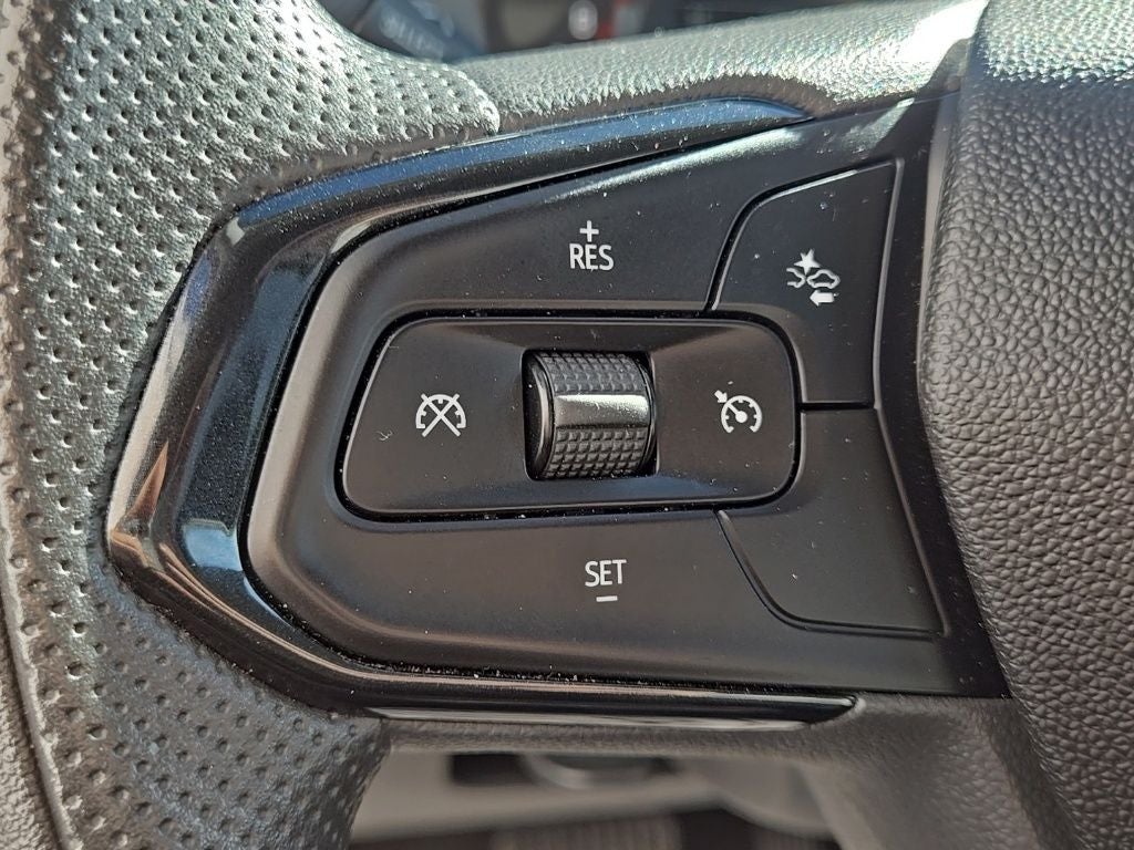 2025 Chevrolet Trax LS + Lane Keep Assist