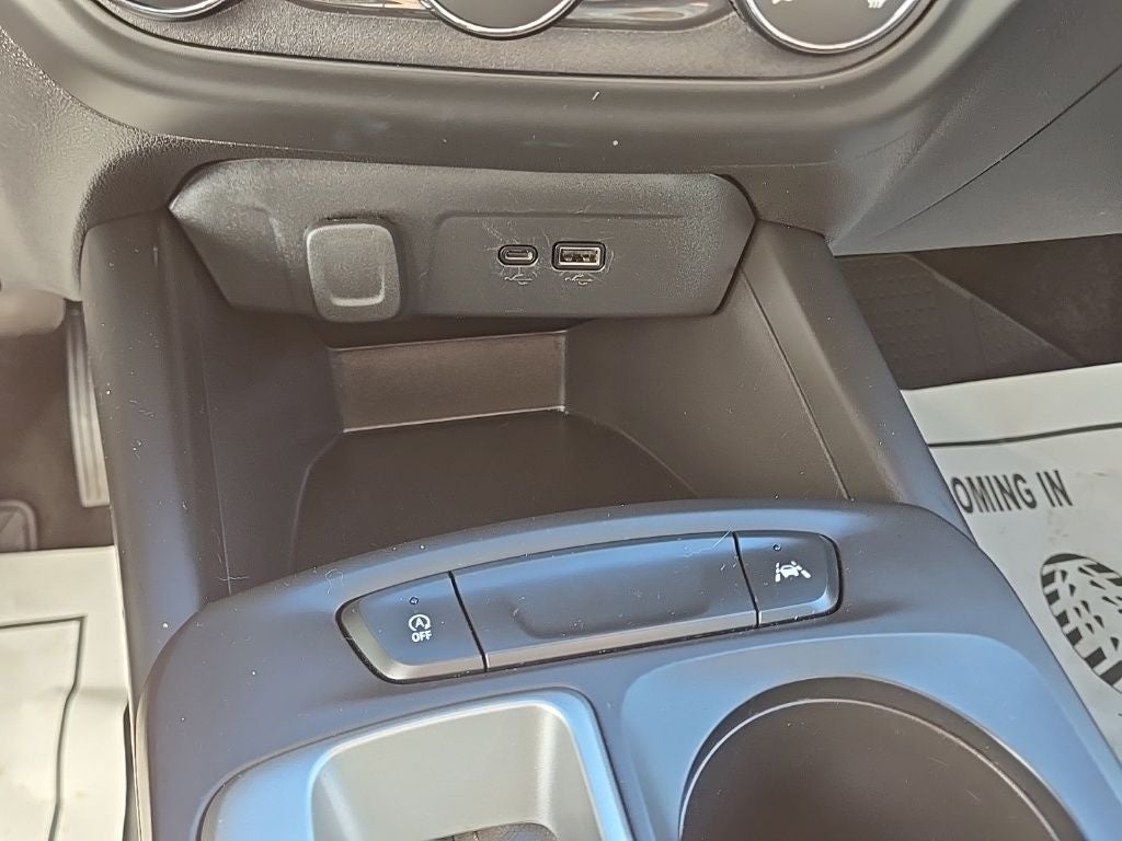 2025 Chevrolet Trax LS + Lane Keep Assist