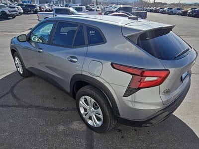 2025 Chevrolet Trax LS + Lane Keep Assist