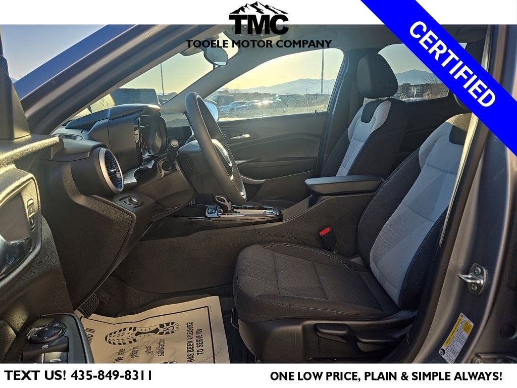 2025 Chevrolet Trax LS + Blackout Package + Lane-Keep Assistance