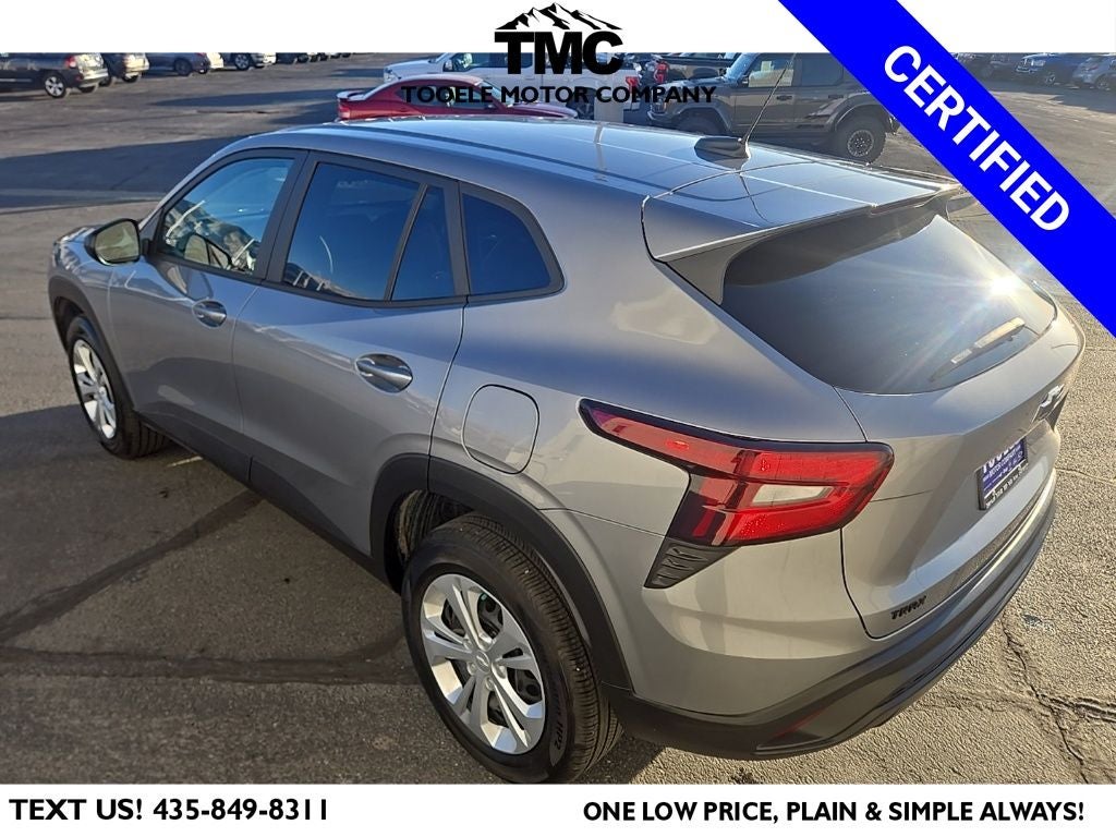 2025 Chevrolet Trax LS + Blackout Package + Lane-Keep Assistance