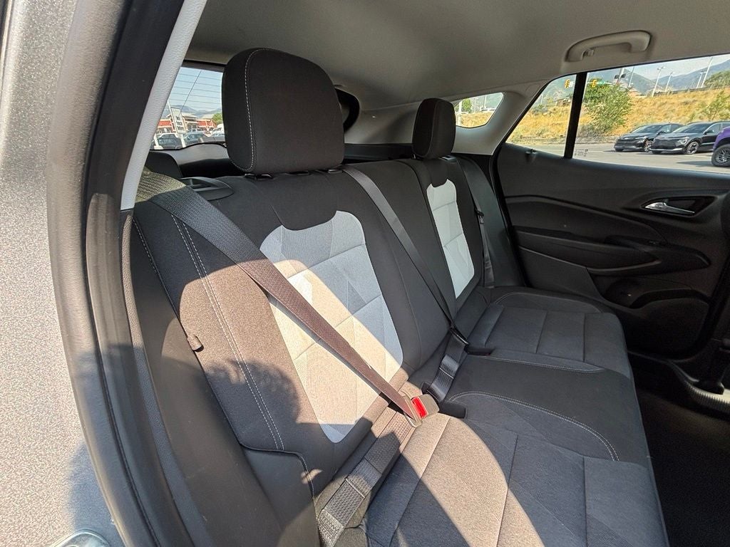 2025 Chevrolet Trax LS